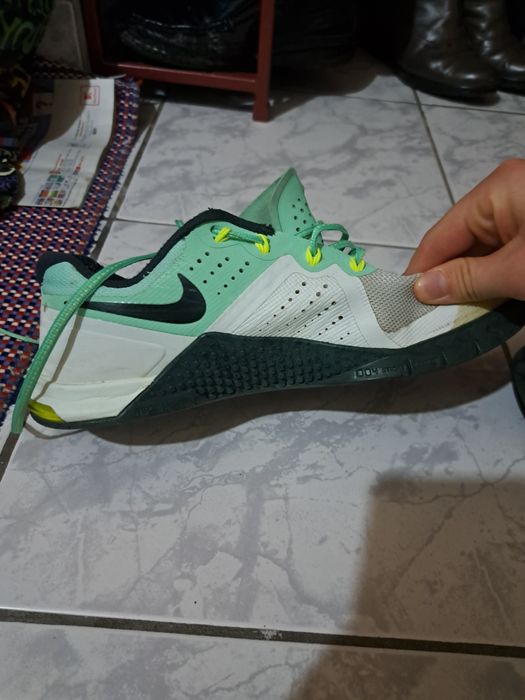 Adidasi nike metcon 2 albi si verzi editie limitata