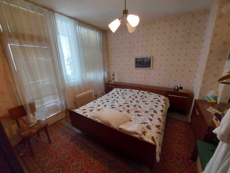 Продава се Четиристаен апартамент в Търговище, Запад 1 - 96 кв.м за 1195 €/кв.м - Снимка #3