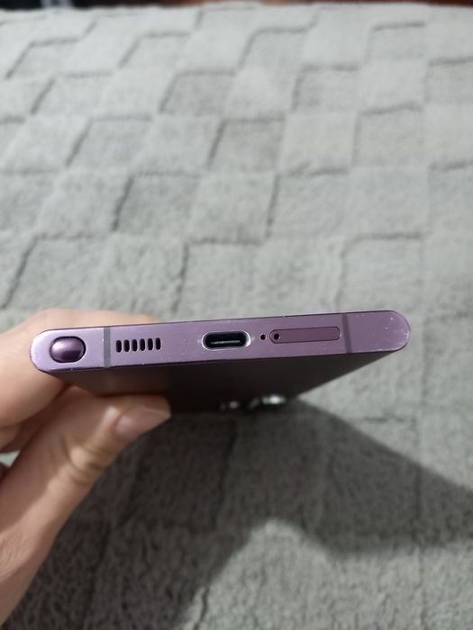 Schimb S22 Ultra Burgundy