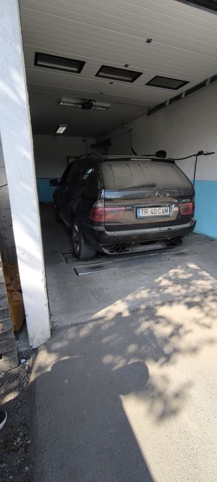 BMW X5 0 — imagine 5