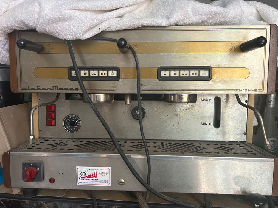 Кафемашина+ кафемелачка