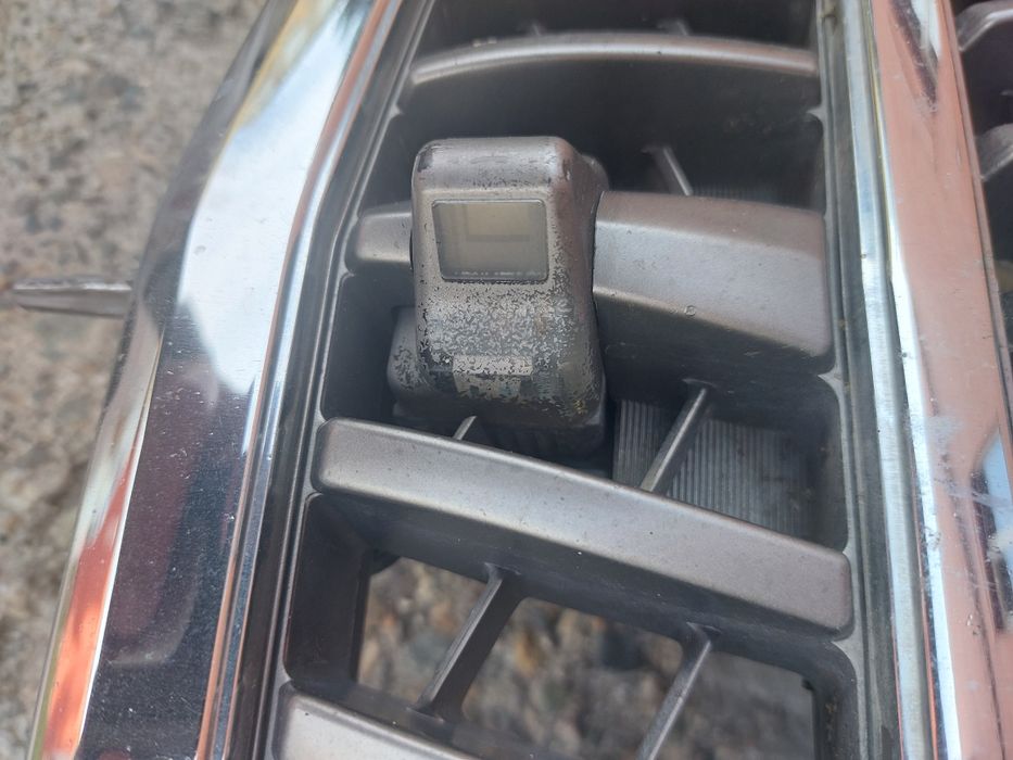 Продам решётку на Альфард.