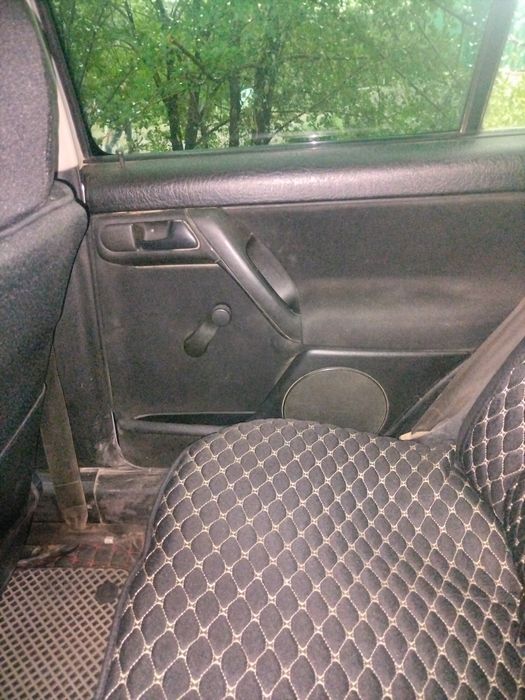 Продаю Фольсваген Венто 2.0Е