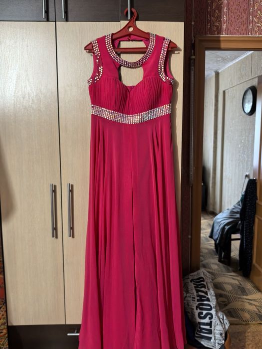 Продам платье вечернее