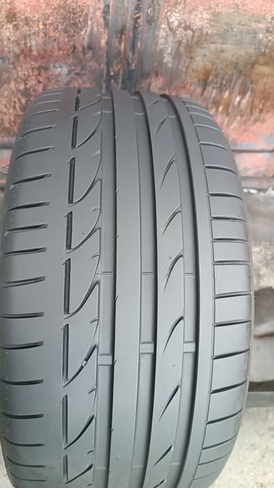 255/40/18 Bridgestone