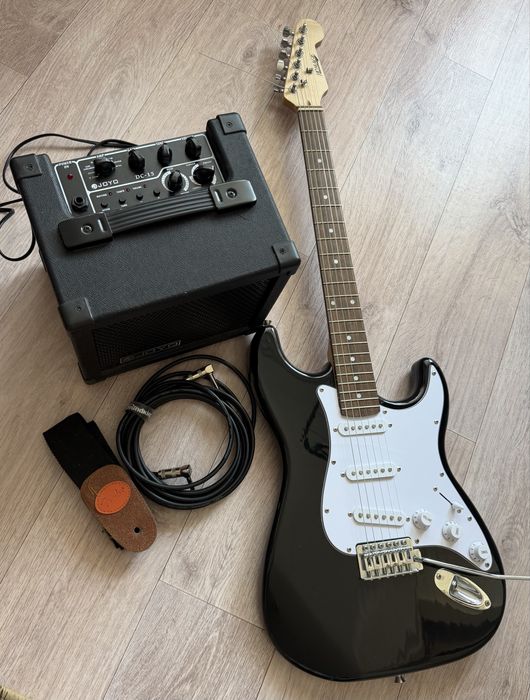 Продаю электрогитару + комбик
