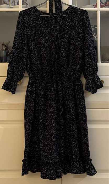 Красивое, повседневное платье