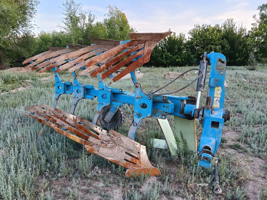 Продам трактор. Плуг. Диск