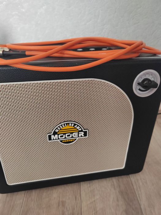 Электрогитара Ямаха суперстрат с комбиком