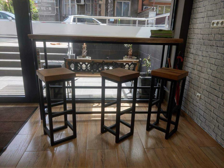 Маси и плотове от масивна дървесина и епоксидна смола