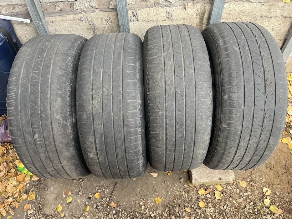 Продам резину 18 (Без дисков)