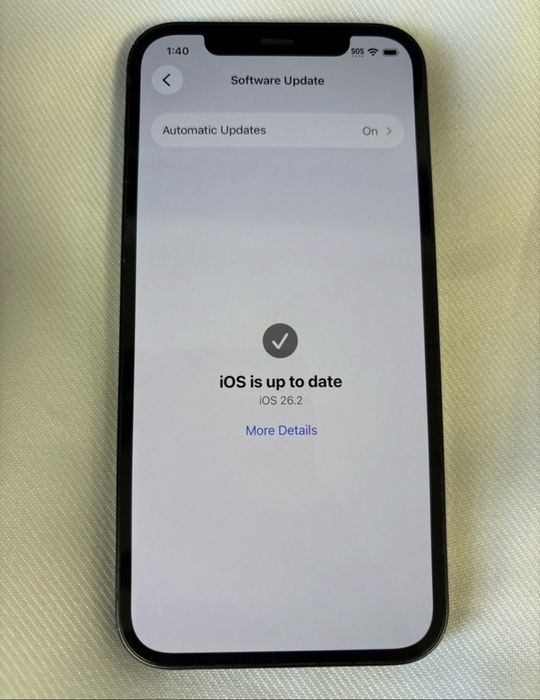 Vand Iphone 12 Black