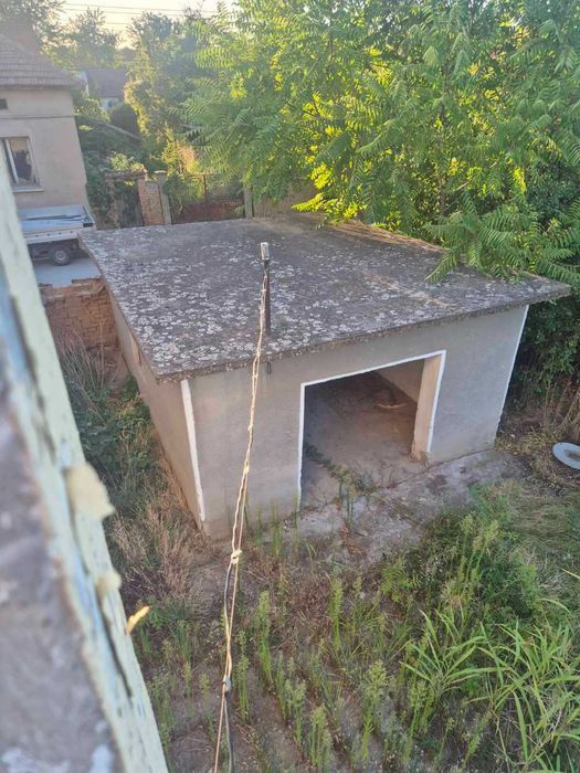 Продава се Къща в с. Девенци, Област Плевен - 375 кв.м за 130 €/кв.м - Снимка #12