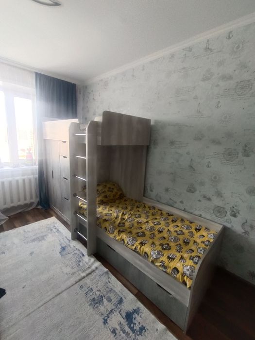 Двухъяросная кровать
