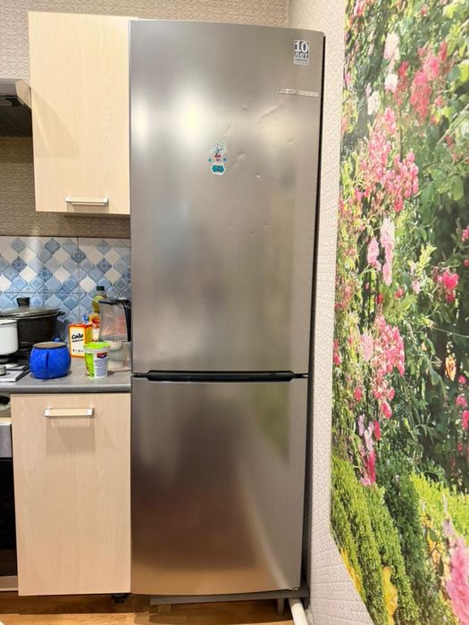 Продам холодильник