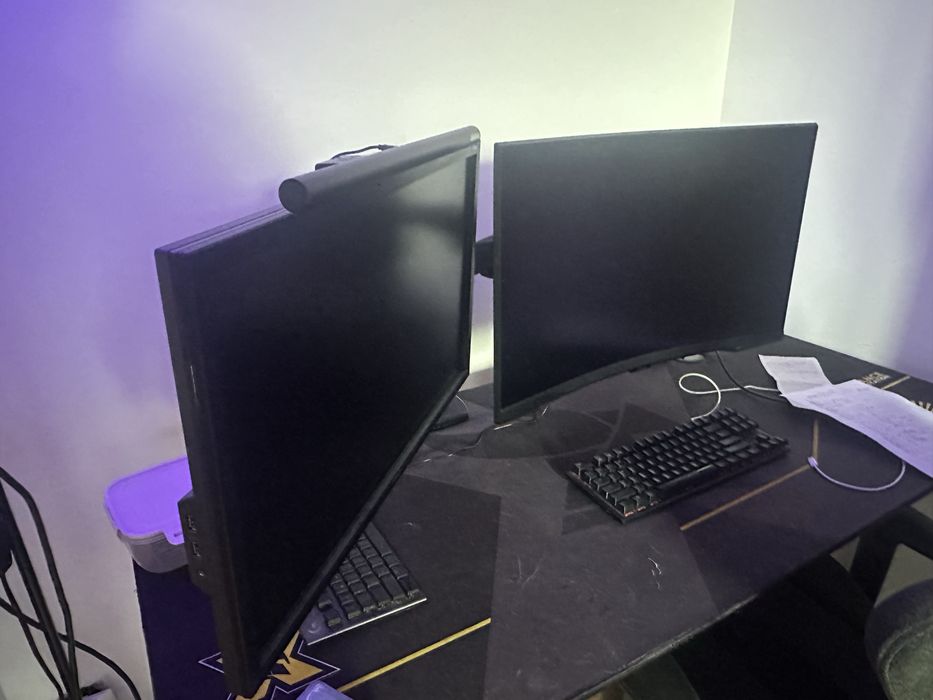 Samsung Odyssey G6 - 2 la pret de 1