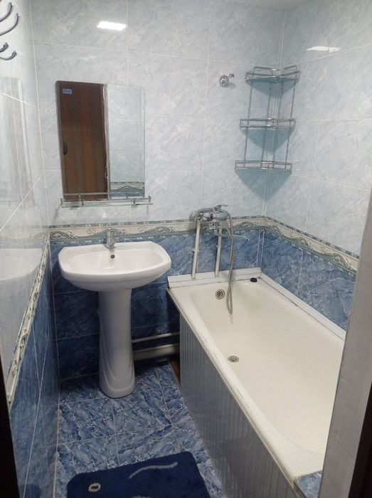 Аэропорт центр Бобур, Яккасарай факат чет эллик центр Бабур для иностр