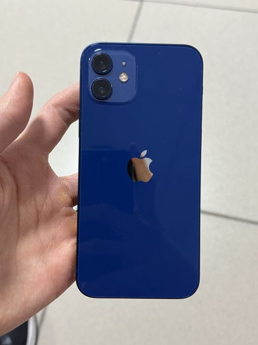 Айфон 12 на 64 гб