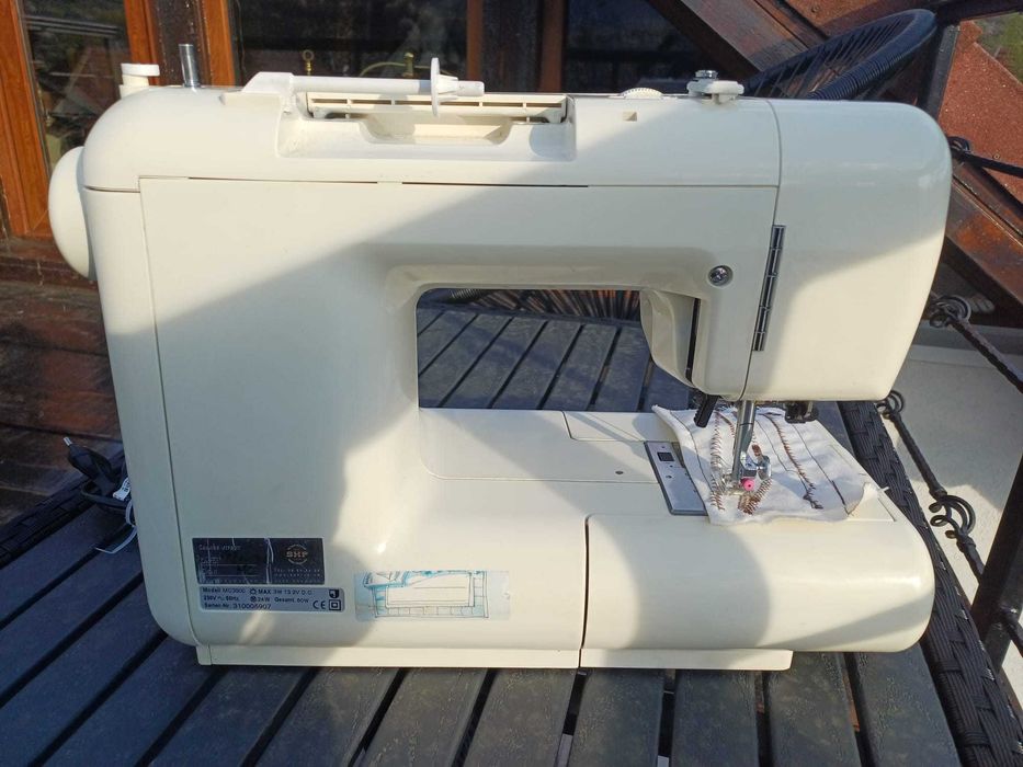 Masina de cusut JANOME MEMORY CRAFT 3500 impecabila