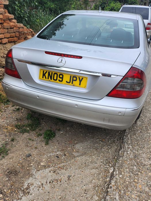 Мерцедес  Е 220 2009 на части