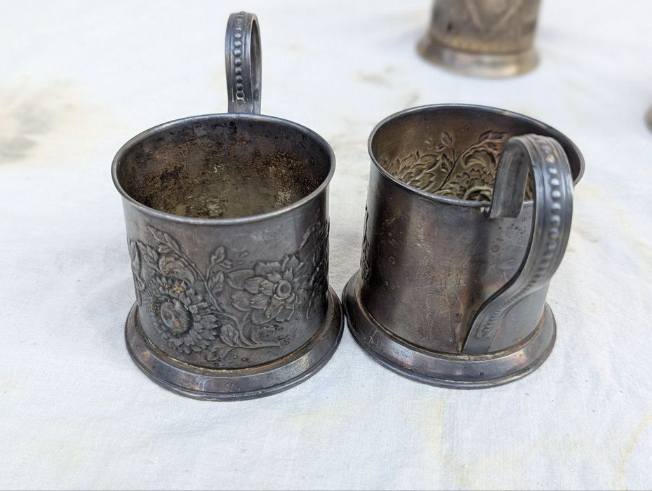 Продам подстаканники и молочник