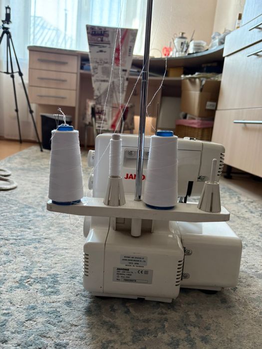 Оверлок Janome 204D