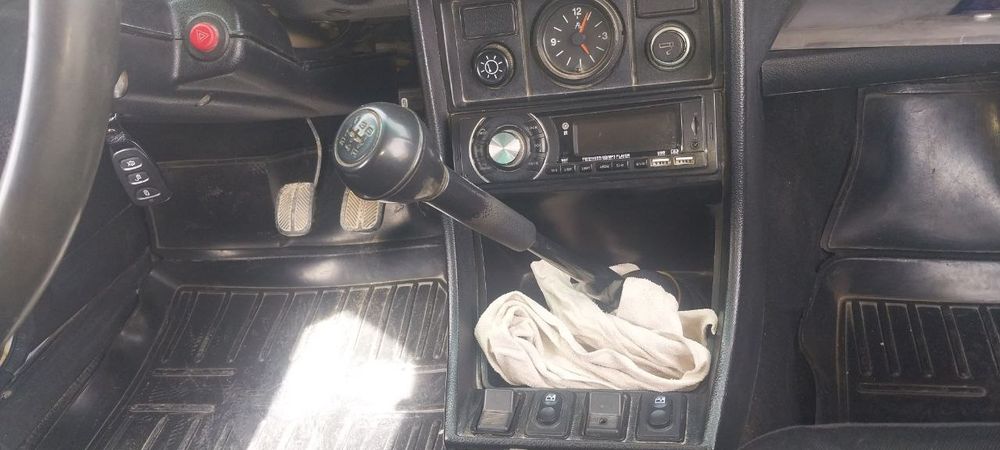 Baz 2107 Jiguli 2011 yilda ishlab chiqarilgan.