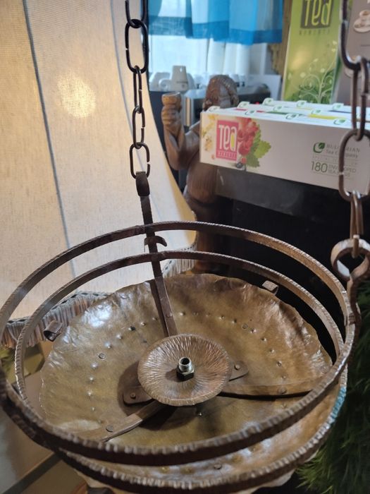 Стар меден полилей...