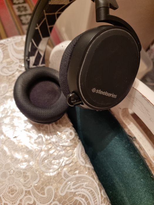 Игровая гарнитура Steelseries Arctis 3