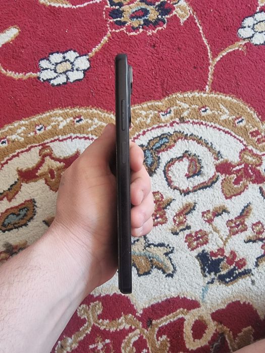 каропка зарядник эсть