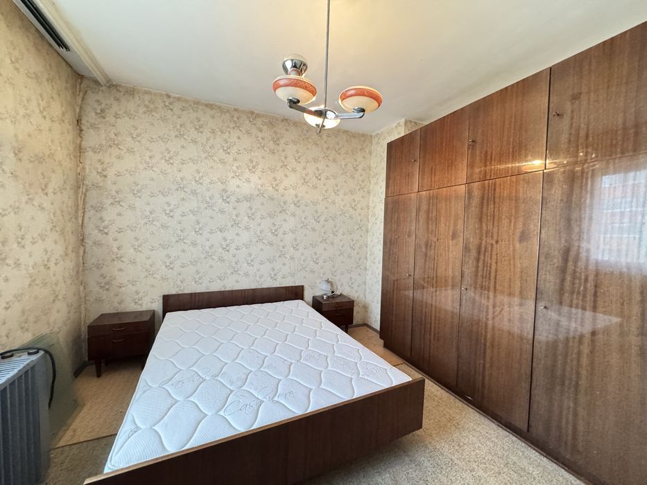 Продава апартамент две стаи и кухня в гр. Казанлък