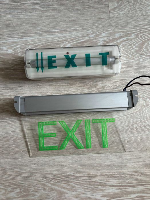 Аварийни осветителни тела / Табели EXIT - 2 броя