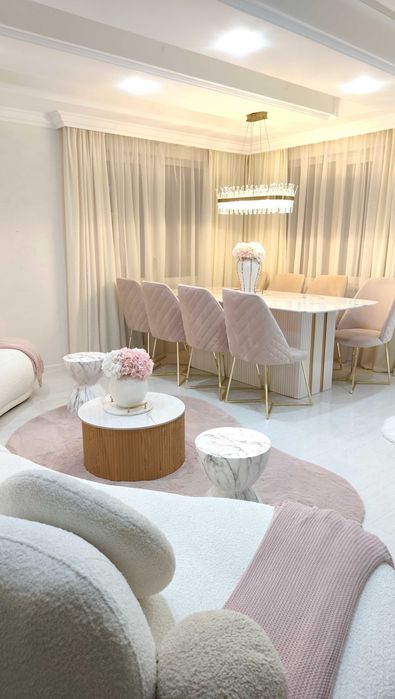 Scaune dinnig...catifea ..