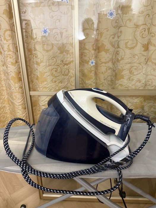 Утюг профессиональный паровой Fhilips