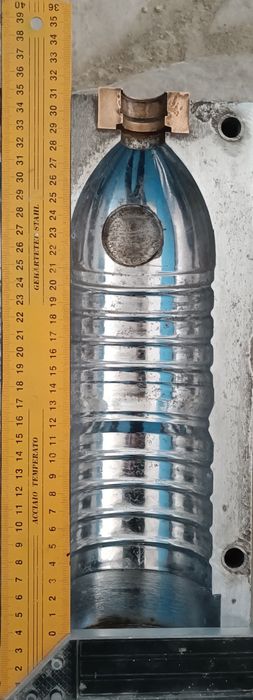 Продам матрицу для выдува ПЭТ-преформ