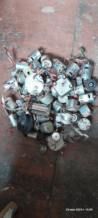 Эл двиг. Разные .конденсаторы пусковые.