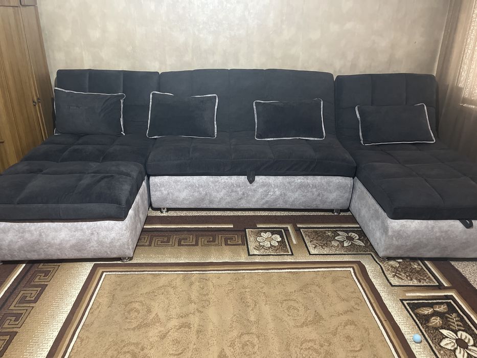 Продам диван пума