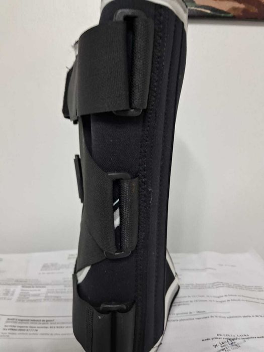 Orteza de genunchi mobila Triamed, reglabila, marimea 8