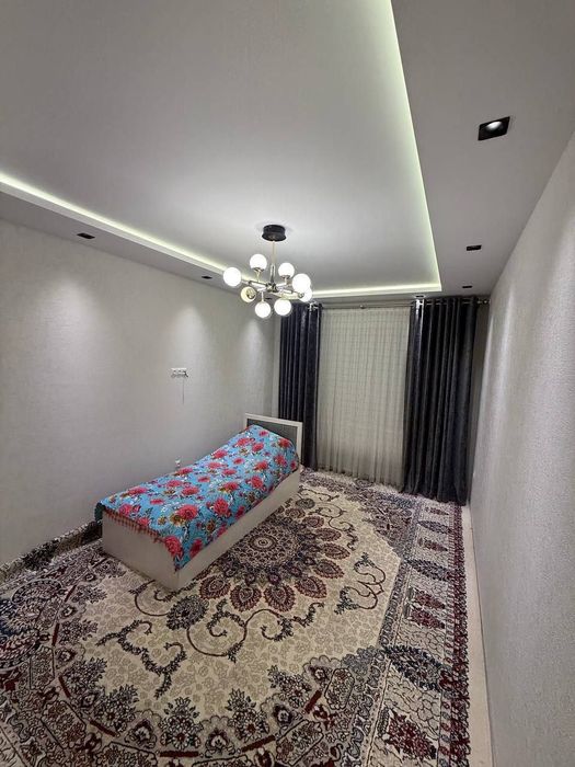 Юнусабад 15. 3/5/5.. 2/6 балкон