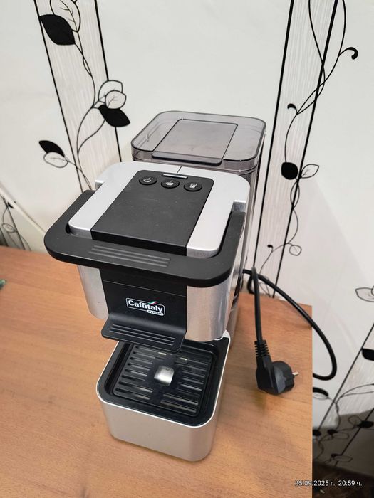 Капсулна кафе машина Caffitaly System IRIS S27 - сребро, +20капсули.