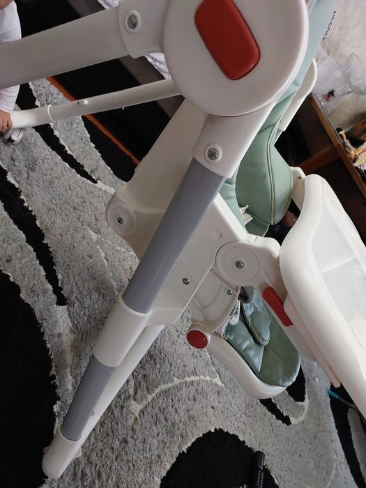 столик  для  кормления