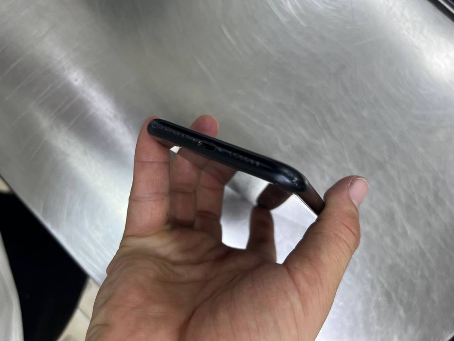 Iphone XR XotirA 64gb yomkost 81