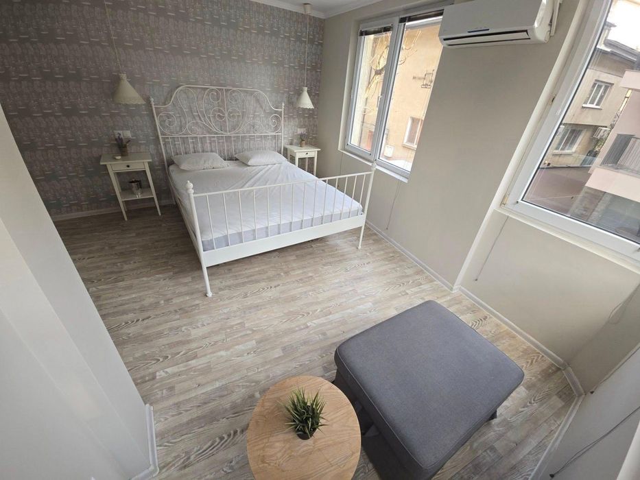 Тристаен апартамент, под наем, Гръцка махала