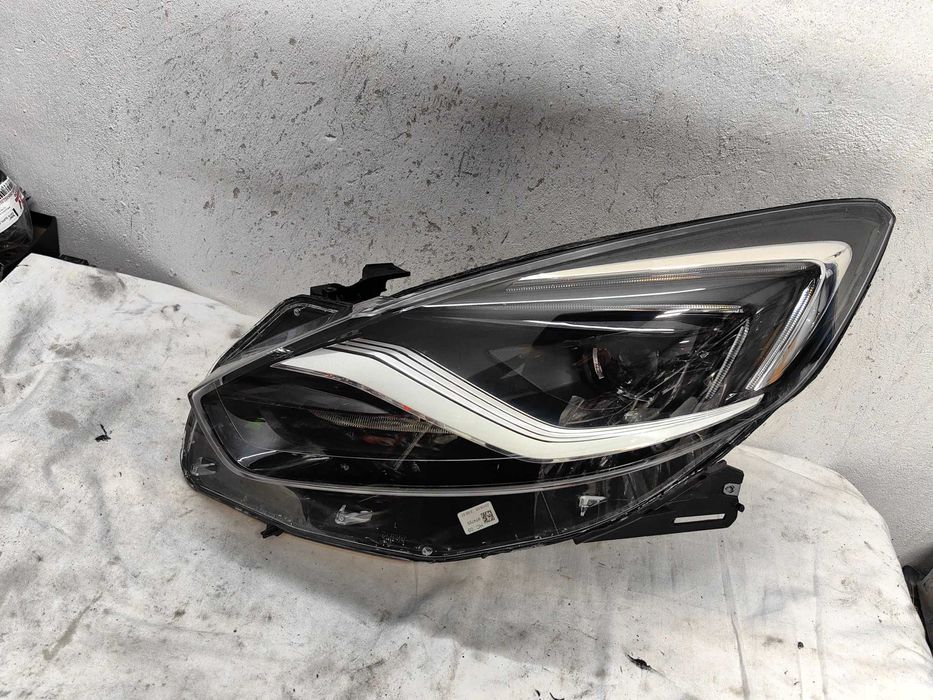 Оригинален фар Опел Зафира  Opel Zafira C Full Led