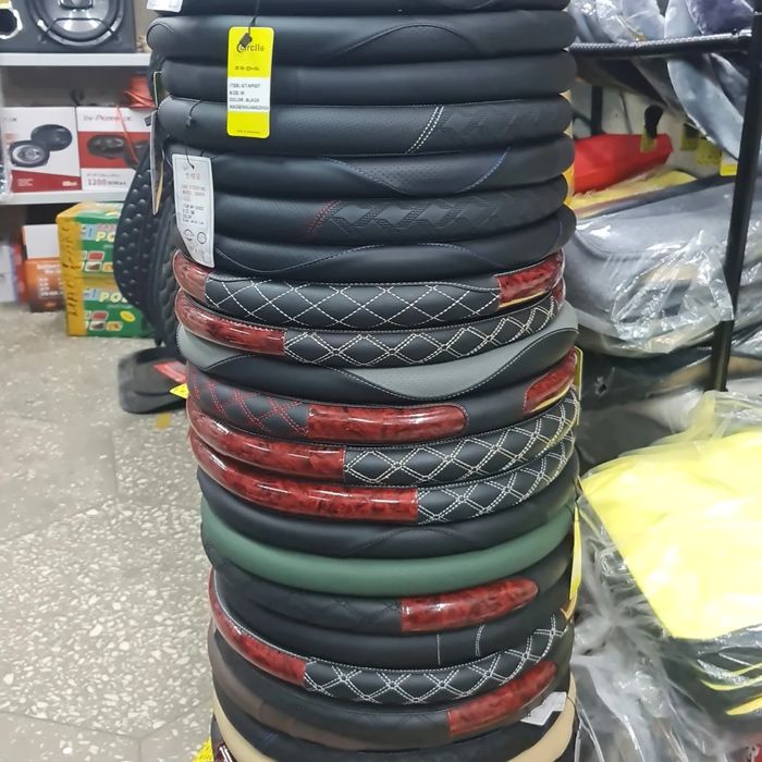 Чехлы на руль автомобиля.