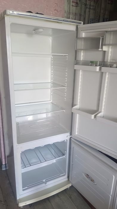 Продам холодильник