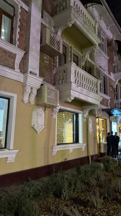 Аренда нежилое в центре 1 линия Шота Руставели 35 ор-р Yes Coffee