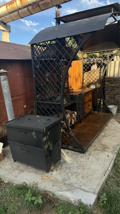 Продам мангал и коктал!