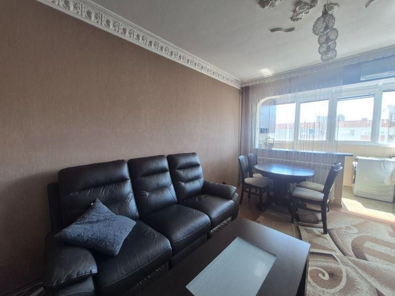 Дава се под наем Двустаен апартамент в София, Надежда 3 - 66 кв.м за 558.45 € - Снимка #1