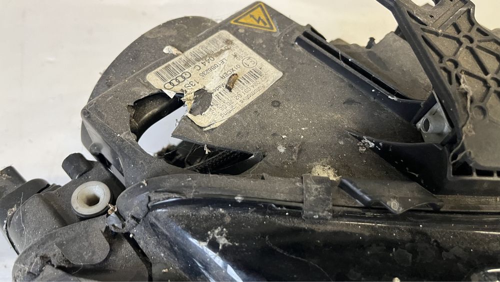 десен фар Audi A4 B8 Facelift 2009-2016